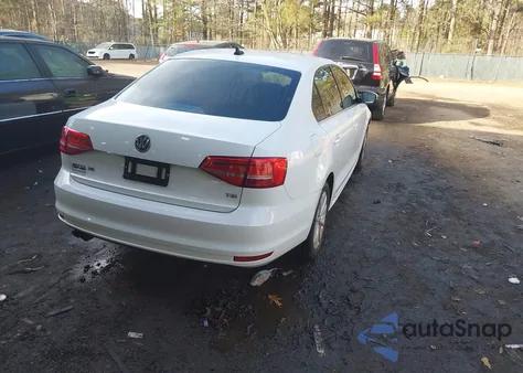 2015 Volkswagen Jetta 1.8T Se z USA, uszkodzony, nr VIN 3VWD07AJ1FM296747